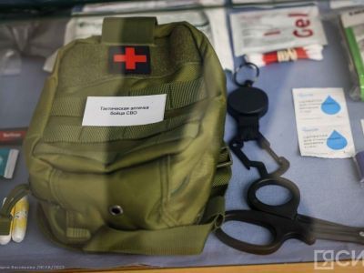 В Якутске открылась выставка «Живи!», посвященная медикам СВО