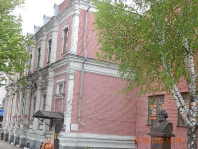 Здание военного госпиталя