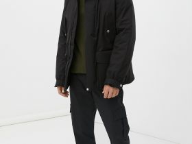 Куртка утепленная с капюшоном