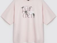 Свободная футболка с принтом