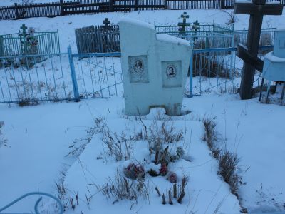 Могила Петрова Ермолая Логиновича (1886-1961) - одного из активных организаторов и борцов за Советскую власть в Бурятии