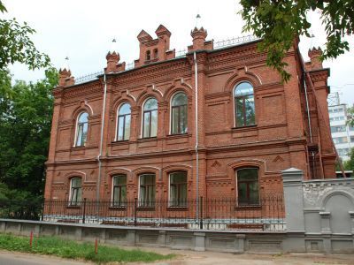 Дом, в котором в 1918-1919 гг. находился Иваново-Вознесенский губисполком, председателем которого в 1918 г. был Фрунзе Михаил Васильевич