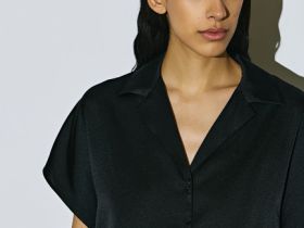 Сатиновая блузка с коротким рукавом, Черный