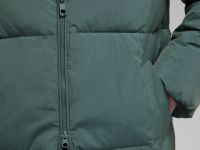 Утепленное стеганое пальто с капюшоном