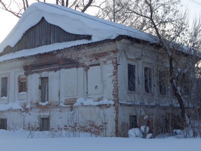 Дом, где в 1919 г. размещался штаб части 30-й дивизии 2-й армии Восточного фронта