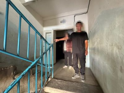 В Таттинском районе налетчик похитил 700 рублей и бутылку водки у двух пенсионеров