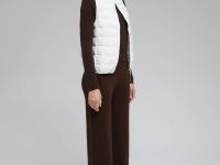 Пуховый жилет с натуральным пухом