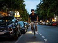 Фара для велосипеда передняя Sigma Aura 30 (белый черный)