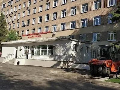 Здание бывшего административного корпуса губернской земской больницы, где работали выдающиеся врачи
