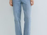 Прямые джинсы с брелоком, Голубой