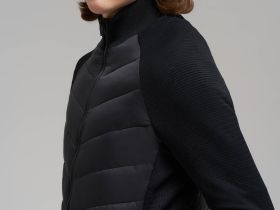 Стеганая куртка с искусственным утеплителем и водоотталкивающей пропиткой