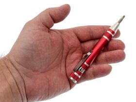 Отвертка, красная