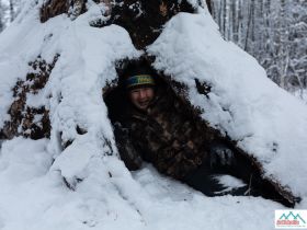 Зима на реке Синяя. Синские Столбы