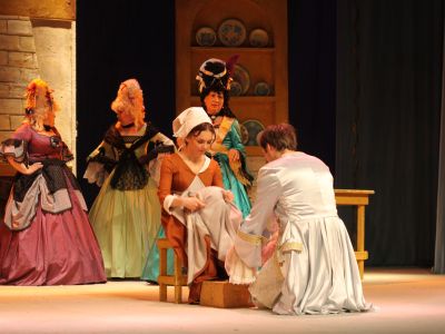 Билеты на Золушка (Молодёжный театр РБ им. Мустая Карима) / Театр | Афиша | ИнфоТаймс