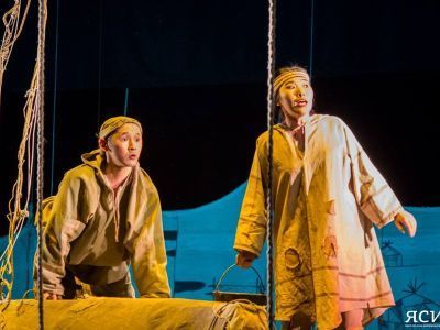 Саха театр представил знаменитый спектакль «Желанный голубой берег мой» в Калмыкии