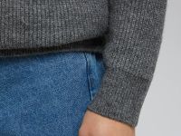 Свитер с шерстью