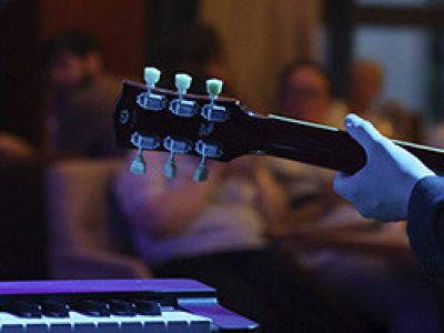 Las Guitarras Enamoradas