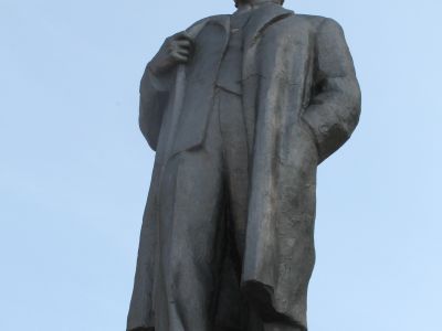 Памятник В.И.Ленину