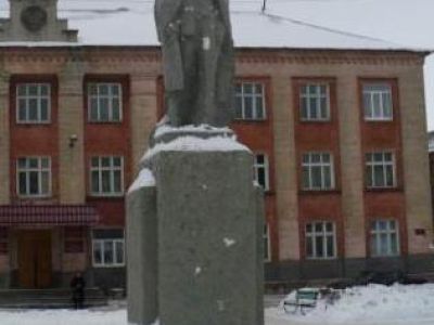 Памятник В. И. Ленину