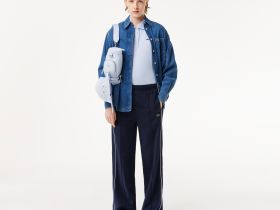 Женское поло Lacoste классического кроя из хлопка пике
