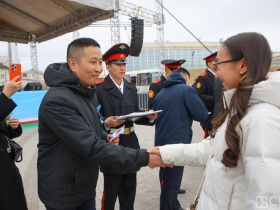 Знаки комплекса ГТО вручили 250 якутянам в День республики