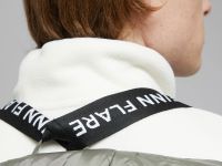 Утепленная куртка с капюшоном