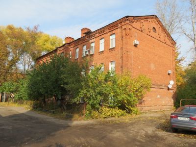 Жилой дом для офицеров Чижовской слободы (трехэтажный)