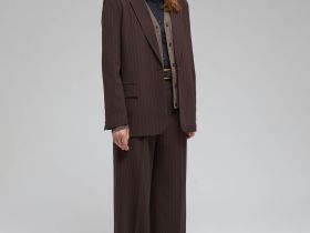 Однобортный жакет в полоску