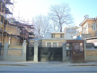 Служебный флигель