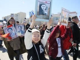 Фото. В Якутске акция «Бессмертный полк» собрала более 50 тысяч человек