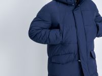 Однобортное пальто с капюшоном