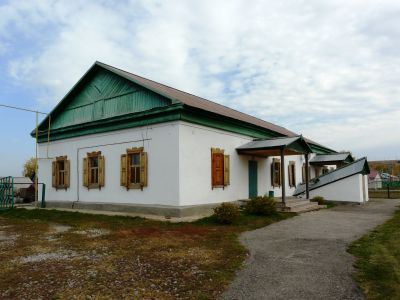 Здание служб