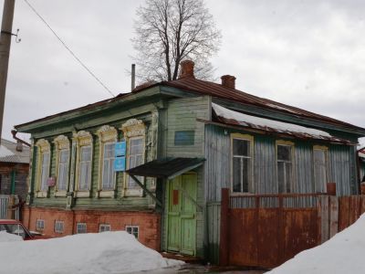 Здание бывшей земской аптеки