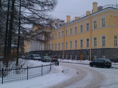 Главное здание