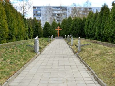 Воинское кладбище, где похоронено 183 воина Советской Армии, погибших в период Великой Отечественной войны 1941-1945 гг.