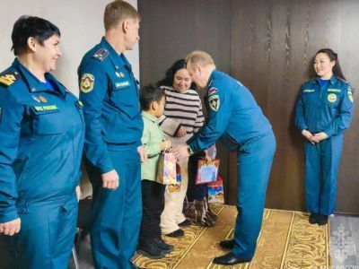 Сотрудники МЧС России приняли участие в «Ёлке желаний»