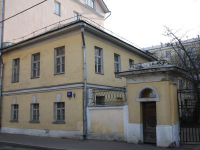 Боковой флигель