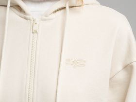 Толстовка объемного кроя из футера