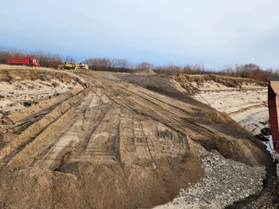 Подъездные пути к причалу переправы Жатай-Техтюр готовят к межнавигационным перевозкам