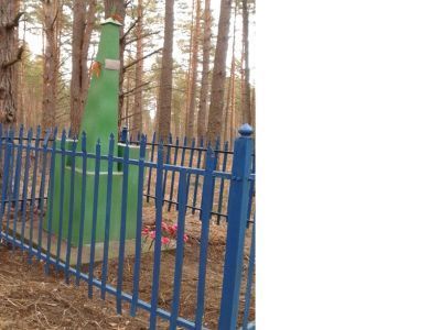 Могила партизана Замятина, героически погибшего в бою с немецко-фашистскими захватчиками