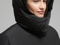 Пуховое пальто с переливающимся эффектом