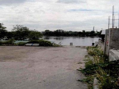 Комплекс пристани на реке Неве : два павильона (археологические фрагменты), лестница, пристань, деревянная шпунтовая стенка-берегоукрепление (руинированы), середина XIX века