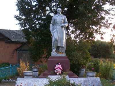 Братская могила 167 советских воинов, погибших в 1941 и 1943 гг. в боях с немецко-фашистскими захватчиками