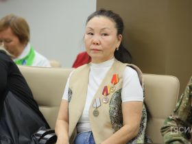 Якутянам вручили нагрудные знаки союза добровольцев Донбасса