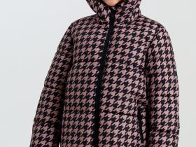 Куртка текстильная с полиуретановым покрытием для девочек