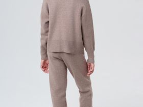 Комплект трикотажный для девочек: джемпер, брюки