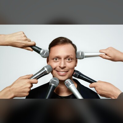 Виктор Комаров