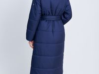 Стеганое утепленное пальто с поясом