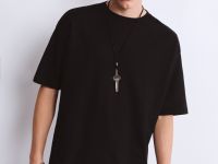 Чёрная базовая свободная футболка Глория Джинс