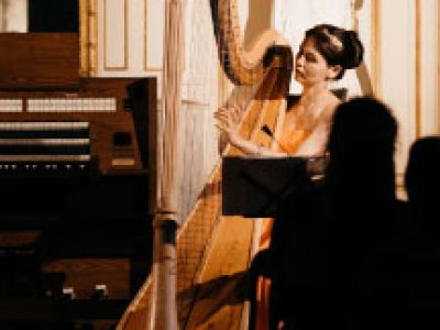 «Концерт при свечах. Рождественский вечер с арфой и саксофоном»